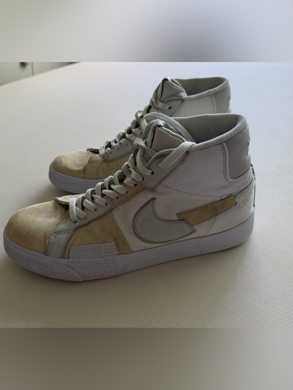 Nike High-Top Sneakers in White and Beige Suede